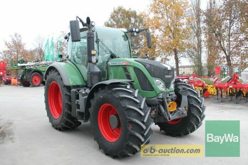 Traktor des Typs Fendt 724 VARIO SCR PROFI, Gebrauchtmaschine in Straubing (Bild 4)