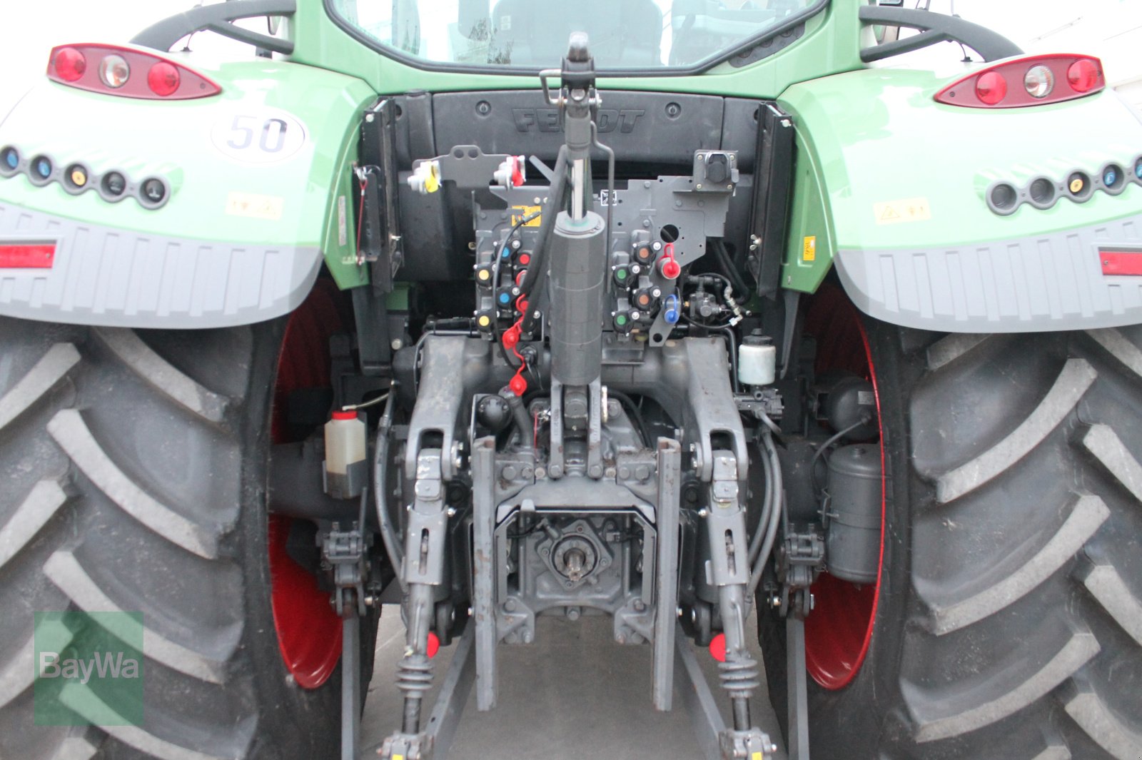 Traktor от тип Fendt 724 Vario SCR Profi, Gebrauchtmaschine в Straubing (Снимка 9)