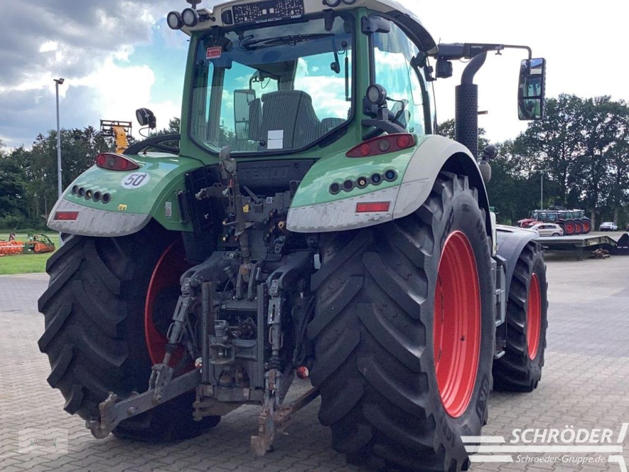 Traktor typu Fendt 724 VARIO SCR PROFI, Gebrauchtmaschine w Lastrup (Zdjęcie 4)