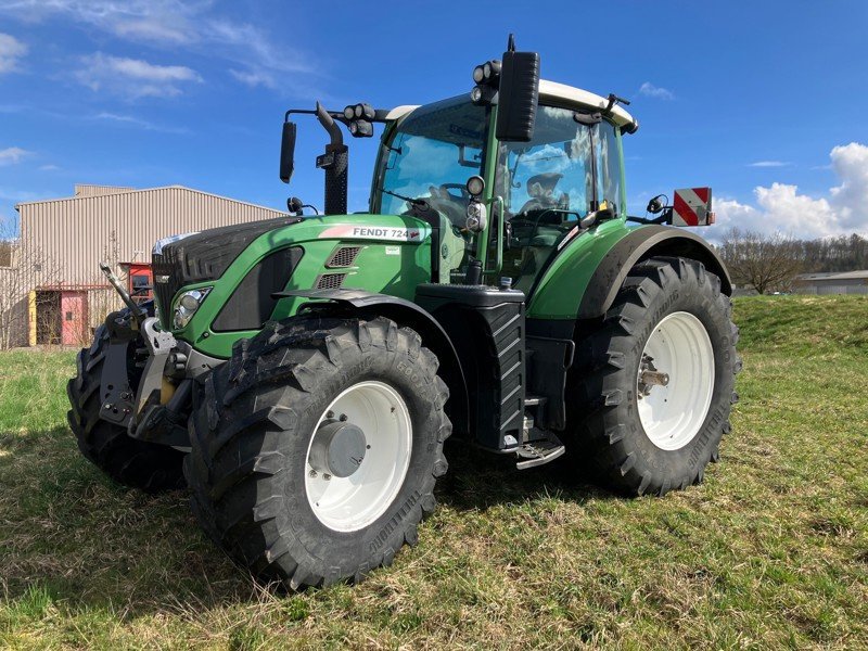 Traktor Türe ait Fendt 724 Vario SCR, Gebrauchtmaschine içinde Schaffhausen (resim 1)