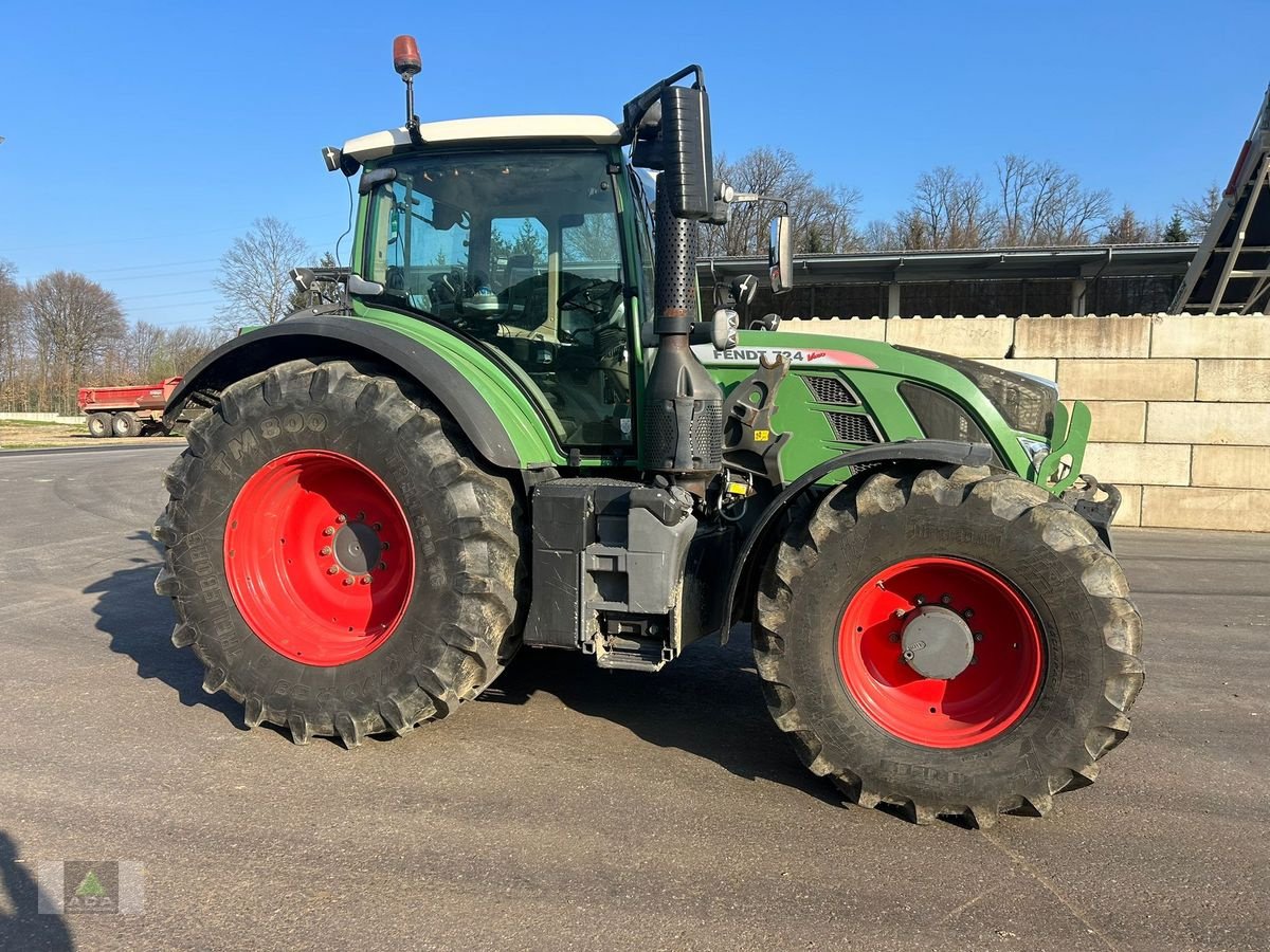 Traktor типа Fendt 724 Vario, Gebrauchtmaschine в Markt Hartmannsdorf (Фотография 3)