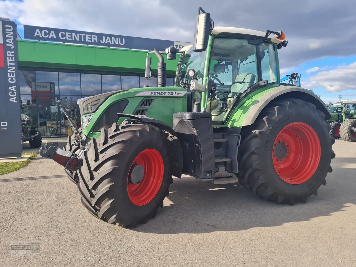 Traktor типа Fendt 724 Vario, Gebrauchtmaschine в Gerasdorf (Фотография 1)