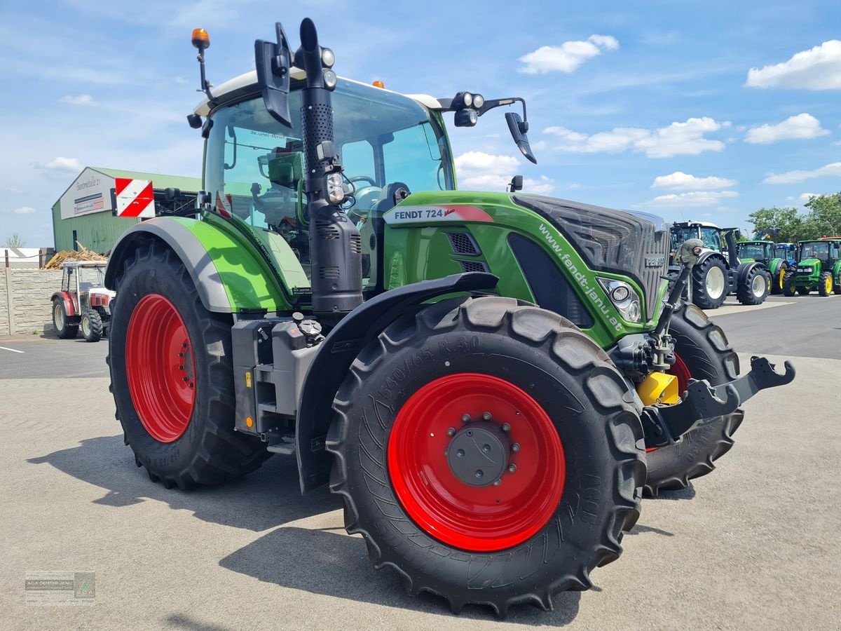 Traktor des Typs Fendt 724 Vario, Gebrauchtmaschine in Gerasdorf (Bild 4)