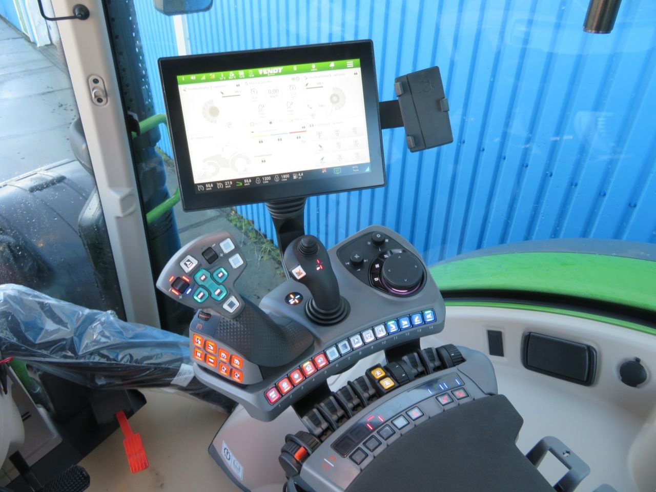 Traktor del tipo Fendt 724 Vario, Neumaschine In Joure (Immagine 10)