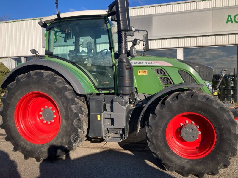 Traktor a típus Fendt 724 VARIO, Gebrauchtmaschine ekkor: SAVIGNEUX (Kép 1)