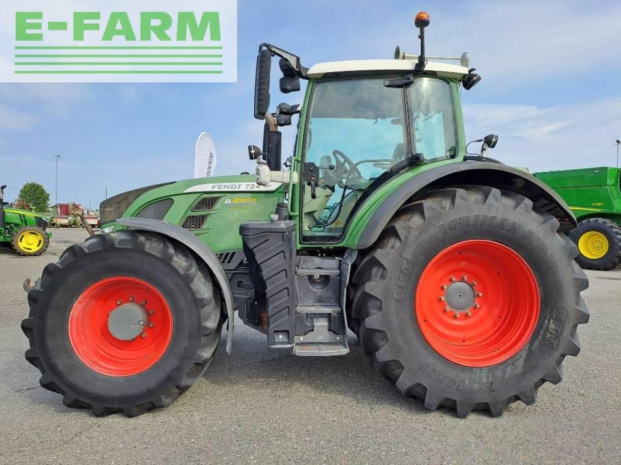 Traktor tip Fendt 724 vario, Gebrauchtmaschine in ORZIVECCHI (Poză 2)