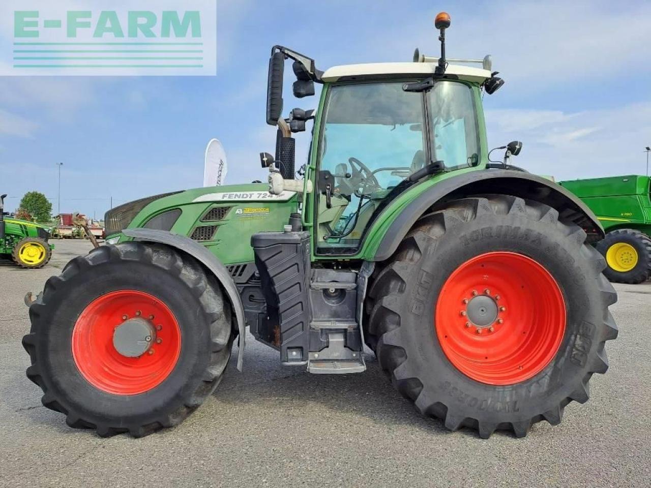 Traktor del tipo Fendt 724 vario, Gebrauchtmaschine In ORZIVECCHI (Immagine 2)