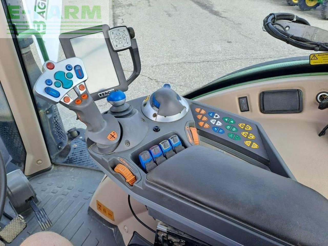 Traktor typu Fendt 724 vario, Gebrauchtmaschine v ORZIVECCHI (Obrázok 7)