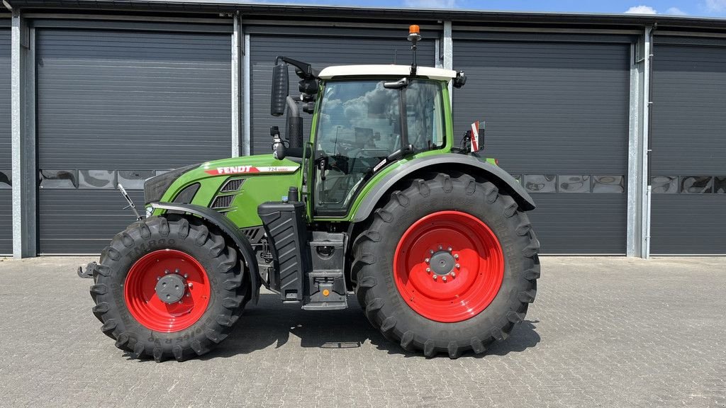 Traktor a típus Fendt 724 VARIO, Gebrauchtmaschine ekkor: Hapert (Kép 1)