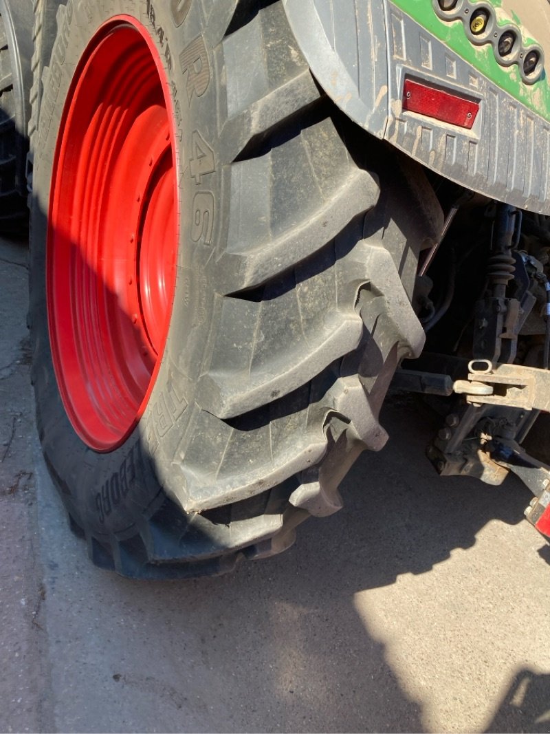 Traktor des Typs Fendt 724 Vario, Gebrauchtmaschine in Burkau (Bild 4)