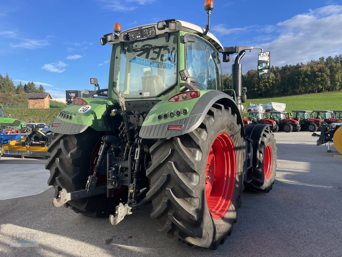 Traktor des Typs Fendt 724 Vario, Gebrauchtmaschine in Niederkappel (Bild 2)