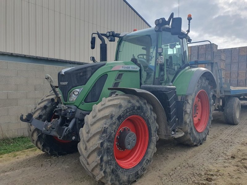 Traktor tipa Fendt 724, Gebrauchtmaschine u PITHIVIERS Cedex