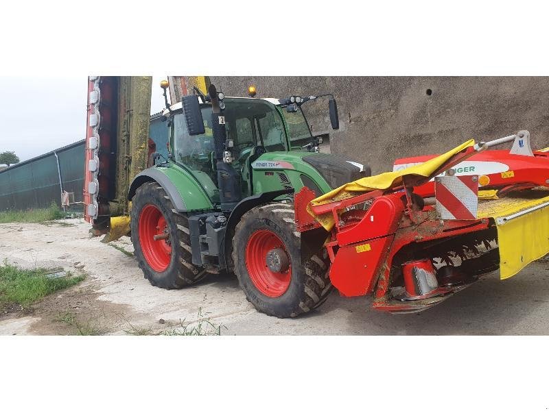 Traktor des Typs Fendt 724, Gebrauchtmaschine in VERDUN (Bild 1)