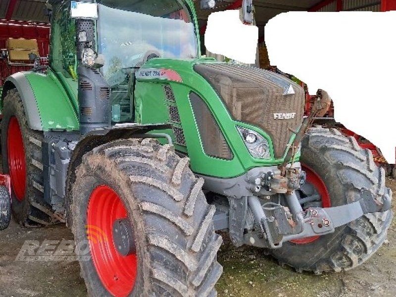 Traktor типа Fendt 724, Gebrauchtmaschine в Visbek/Rechterfeld