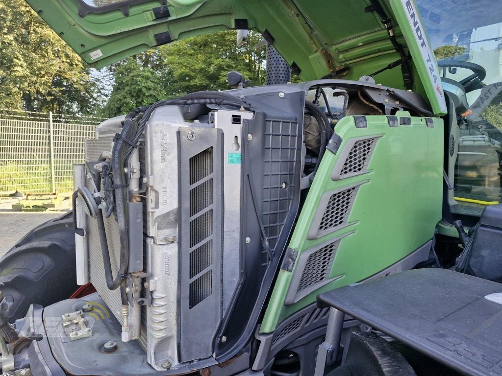 Traktor типа Fendt 724, Gebrauchtmaschine в Neuenkirchen-Vörden (Фотография 18)