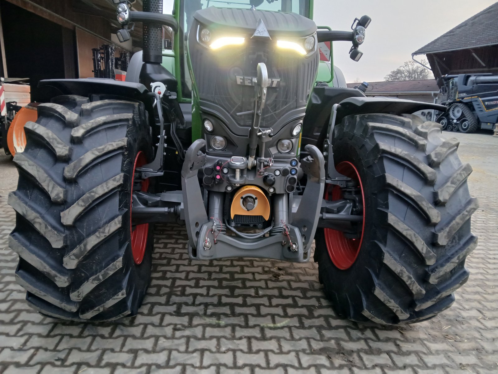 Traktor van het type Fendt 726 Vario, Gebrauchtmaschine in Niederviehbach (Foto 2)