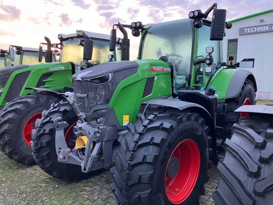 Traktor del tipo Fendt 728 Vario Gen7 Power+ Setting2, Neumaschine en Gudensberg (Imagen 1)