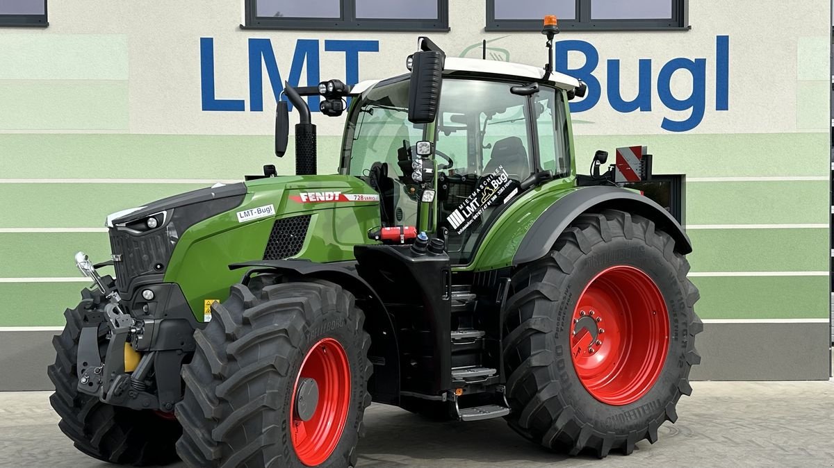 Traktor of the type Fendt 728 Vario Gen7 Profi+ Setting2 Miettraktor, Mietmaschine in Hürm (Picture 20)