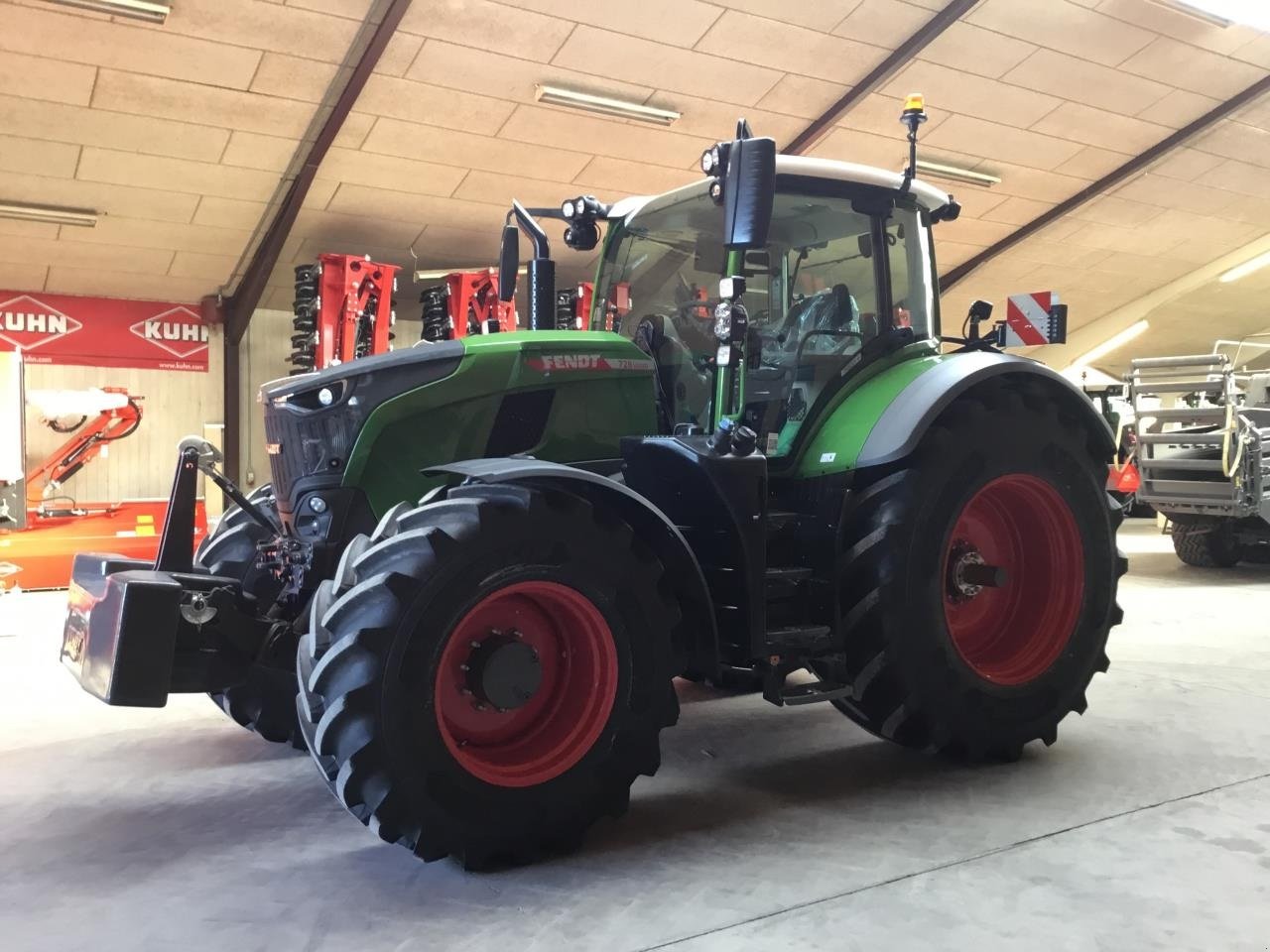 Traktor типа Fendt 728 VARIO GEN7, Gebrauchtmaschine в Grindsted (Фотография 2)