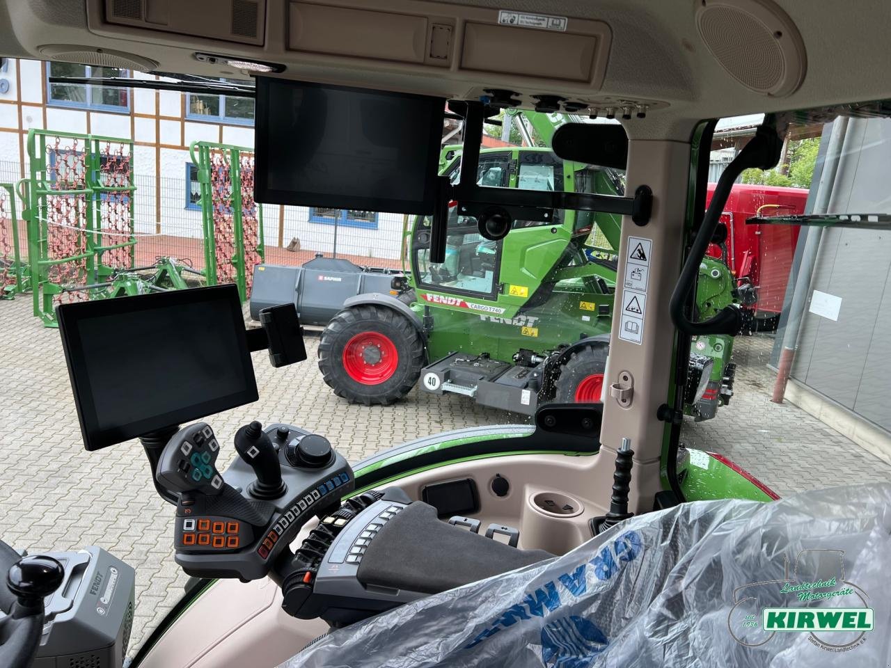 Traktor des Typs Fendt 728 Vario Gen7, Neumaschine in Blankenheim (Bild 10)