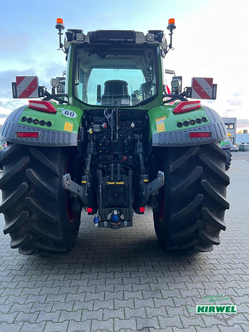 Traktor des Typs Fendt 728 Vario Gen7, Gebrauchtmaschine in Blankenheim (Bild 6)