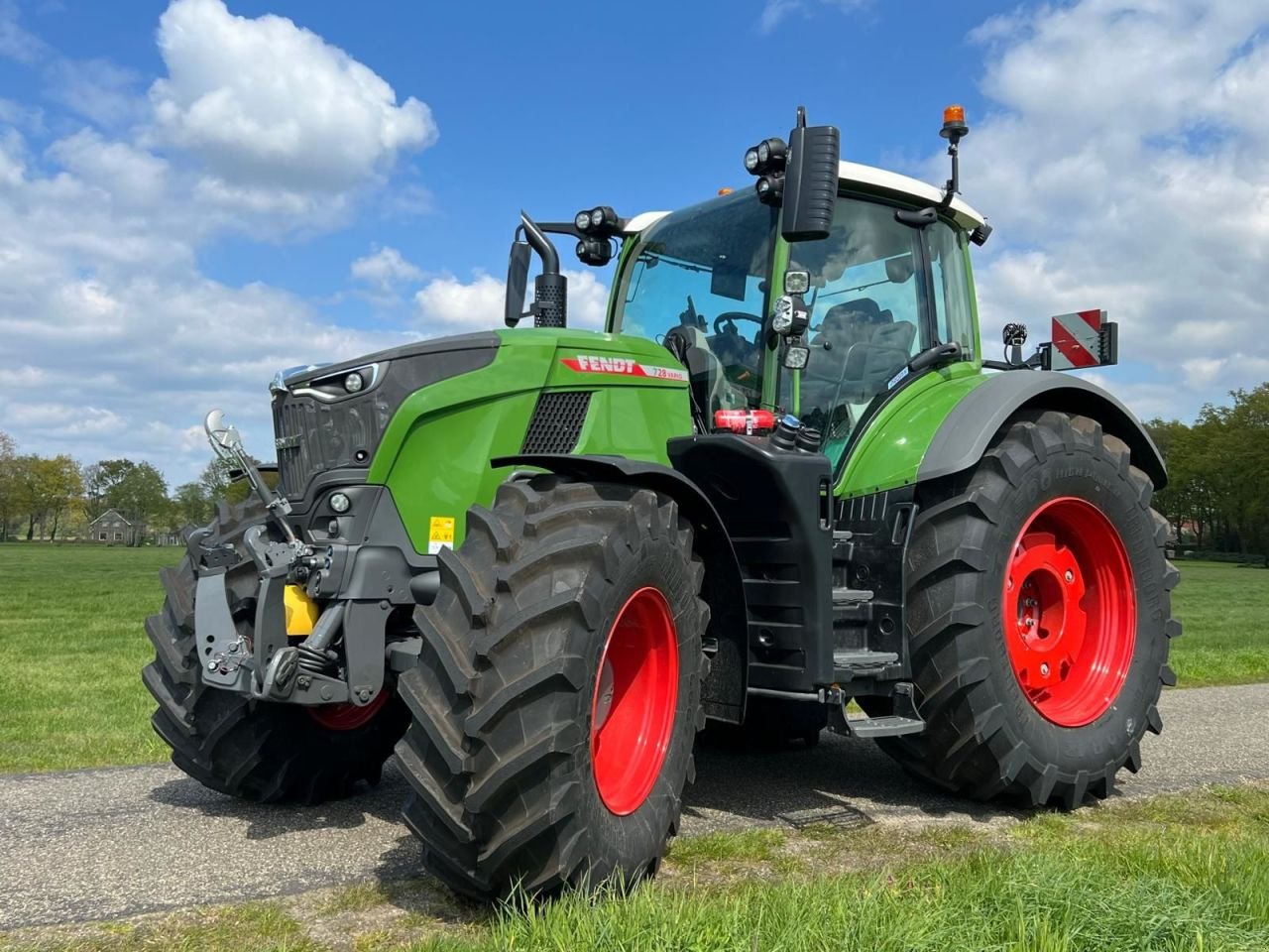 Traktor tipa Fendt 728 Vario Gen7, Neumaschine u Geesteren (Slika 1)