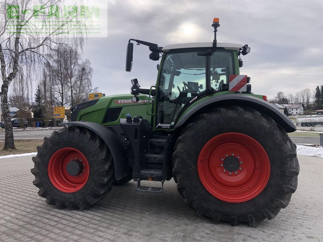 Traktor des Typs Fendt 728 vario profi+ (gen 7) ProfiPlus, Gebrauchtmaschine in NEUKIRCHEN V. WALD (Bild 4)