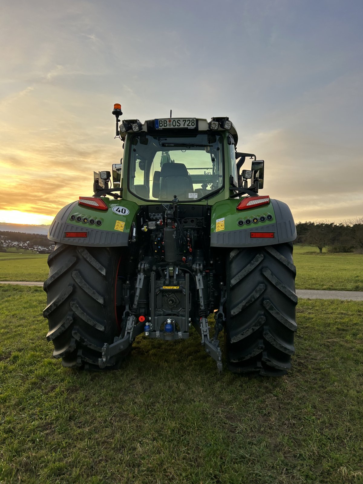 Traktor of the type Fendt 728 Vario ProfiPlus, Gebrauchtmaschine in Weissach (Picture 10)