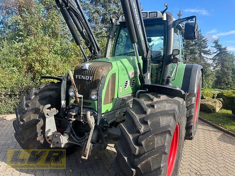 Traktor des Typs Fendt 815 mit Frontlader, Gebrauchtmaschine in Steinau-Rebsdorf (Bild 1)