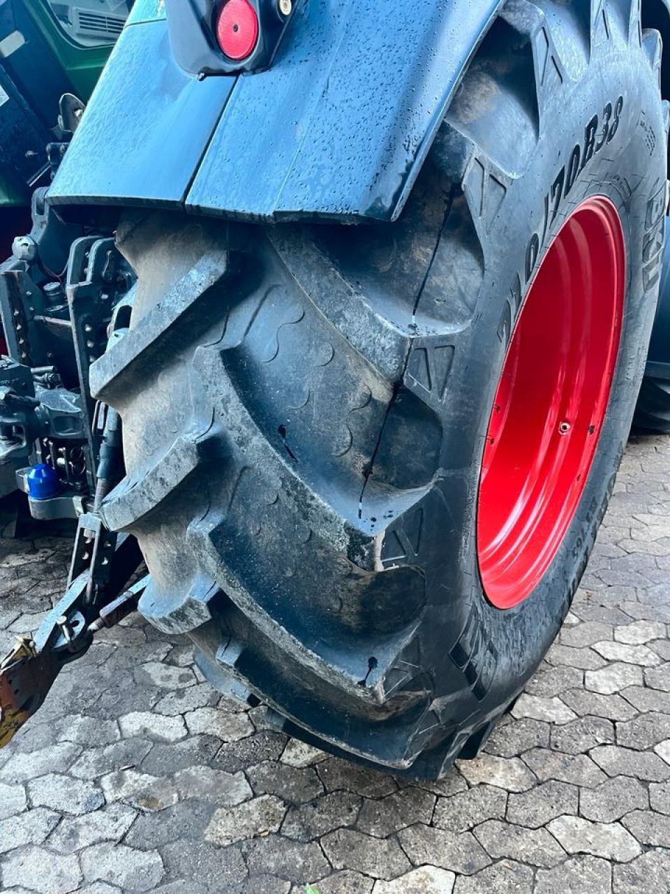 Traktor typu Fendt 818 COM2 mit Quicke Q75, Gebrauchtmaschine v Pragsdorf (Obrázek 4)