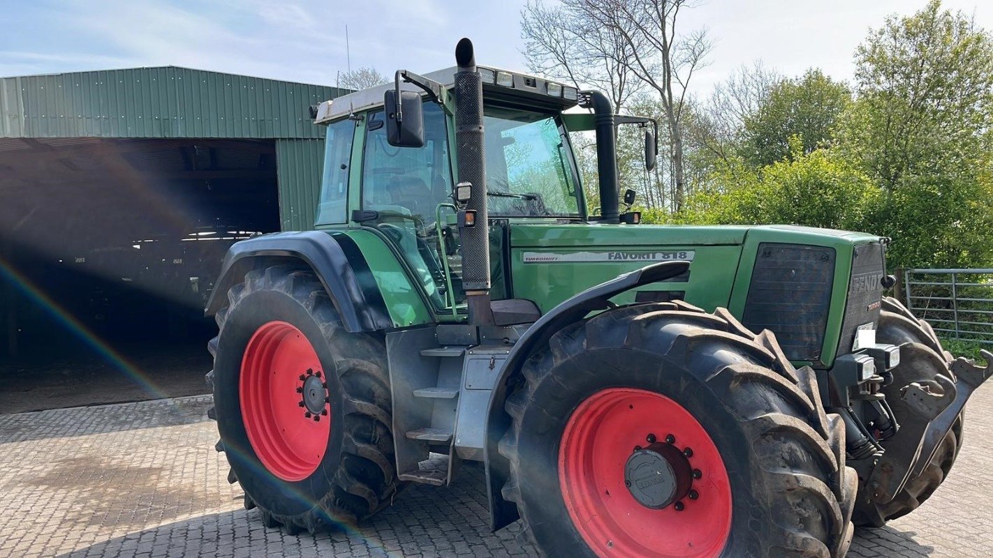 Traktor του τύπου Fendt 818 Favorit, Gebrauchtmaschine σε Bevern (Φωτογραφία 2)