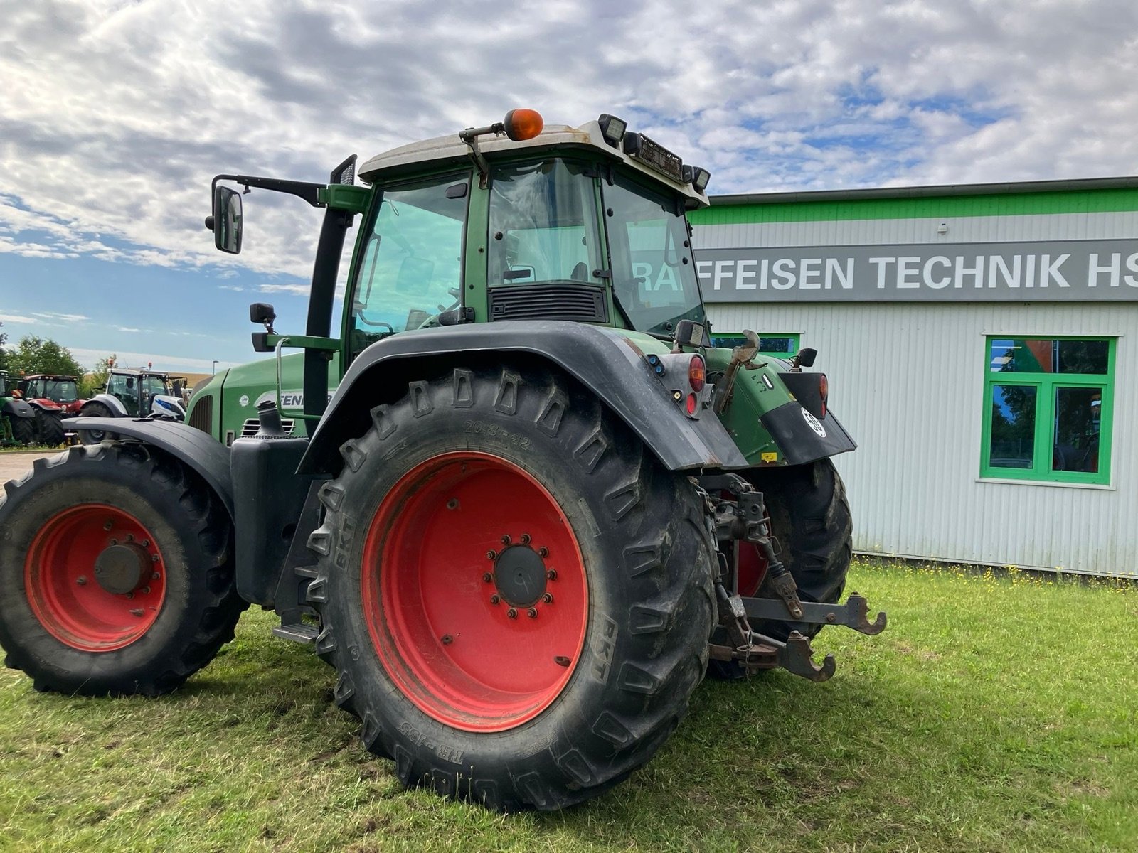 Traktor van het type Fendt 818 TMS, Gebrauchtmaschine in Goldberg (Foto 10)