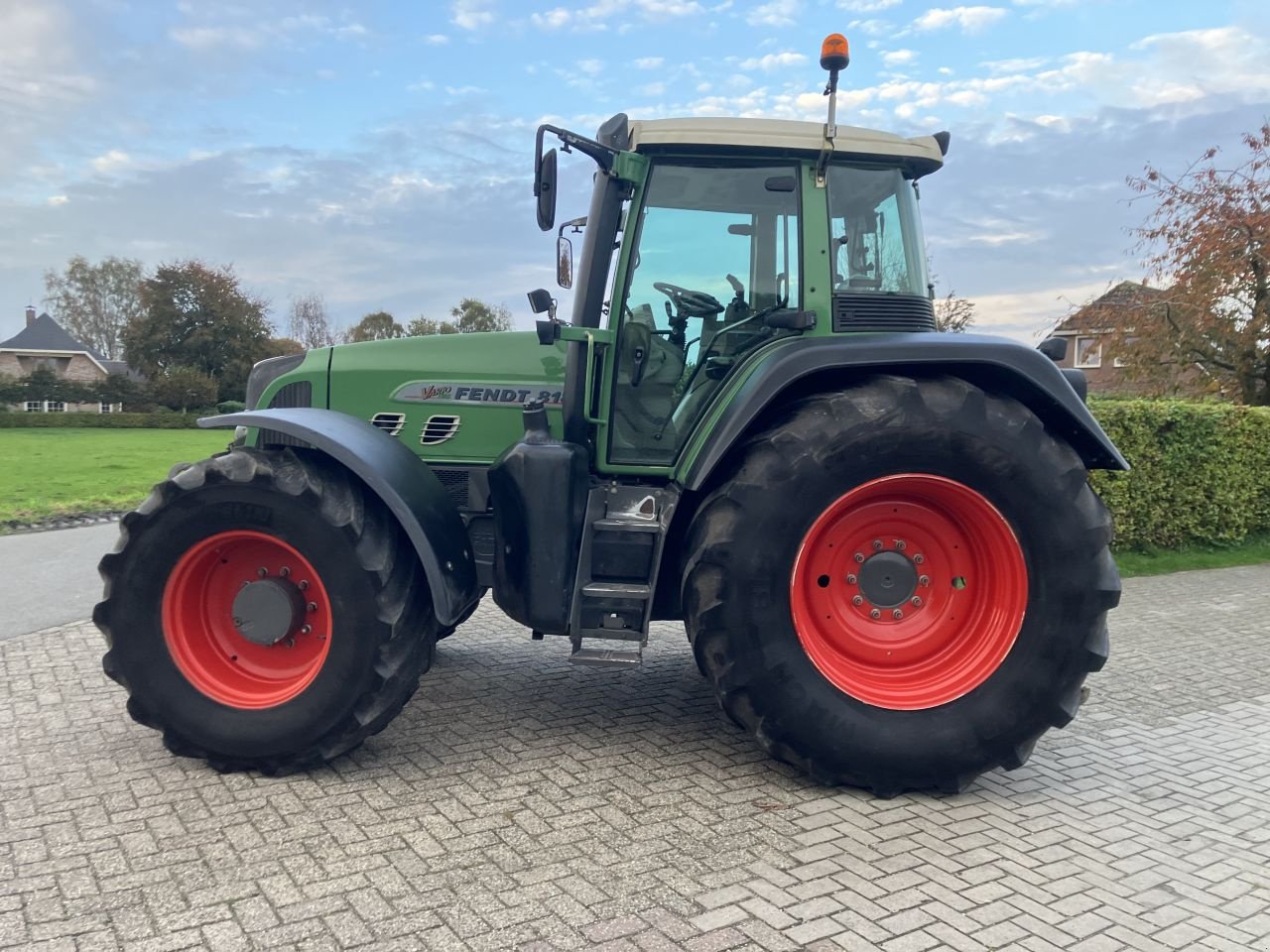 Traktor типа Fendt 818 Vario tms, Gebrauchtmaschine в Wapenveld (Фотография 11)