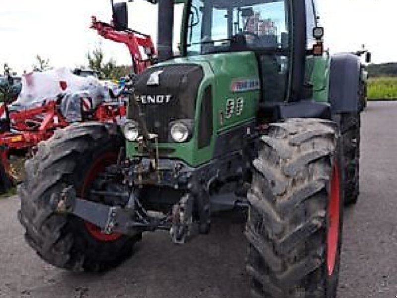 Traktor van het type Fendt 818 VARIO TMS, Gebrauchtmaschine in Muespach