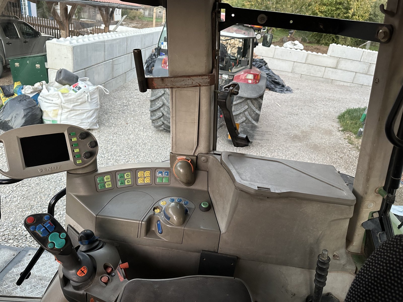 Traktor του τύπου Fendt 818 vario TMS, Gebrauchtmaschine σε Beratzhausen (Φωτογραφία 18)