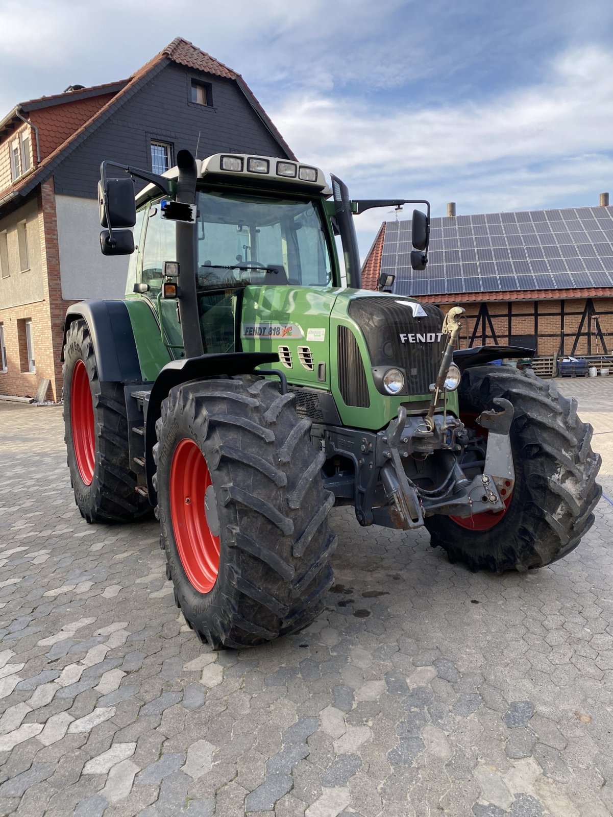 Traktor του τύπου Fendt 818 Vario, Gebrauchtmaschine σε Bad Gandersheim (Φωτογραφία 1)