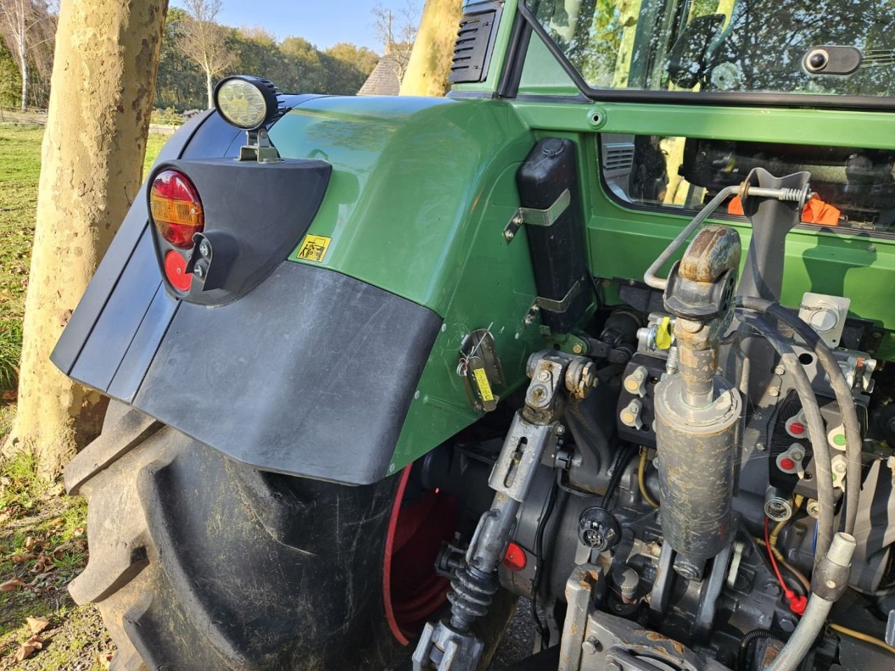 Traktor of the type Fendt 820 Com3 Vario TMS 8700h., Gebrauchtmaschine in Bergen op Zoom (Picture 9)