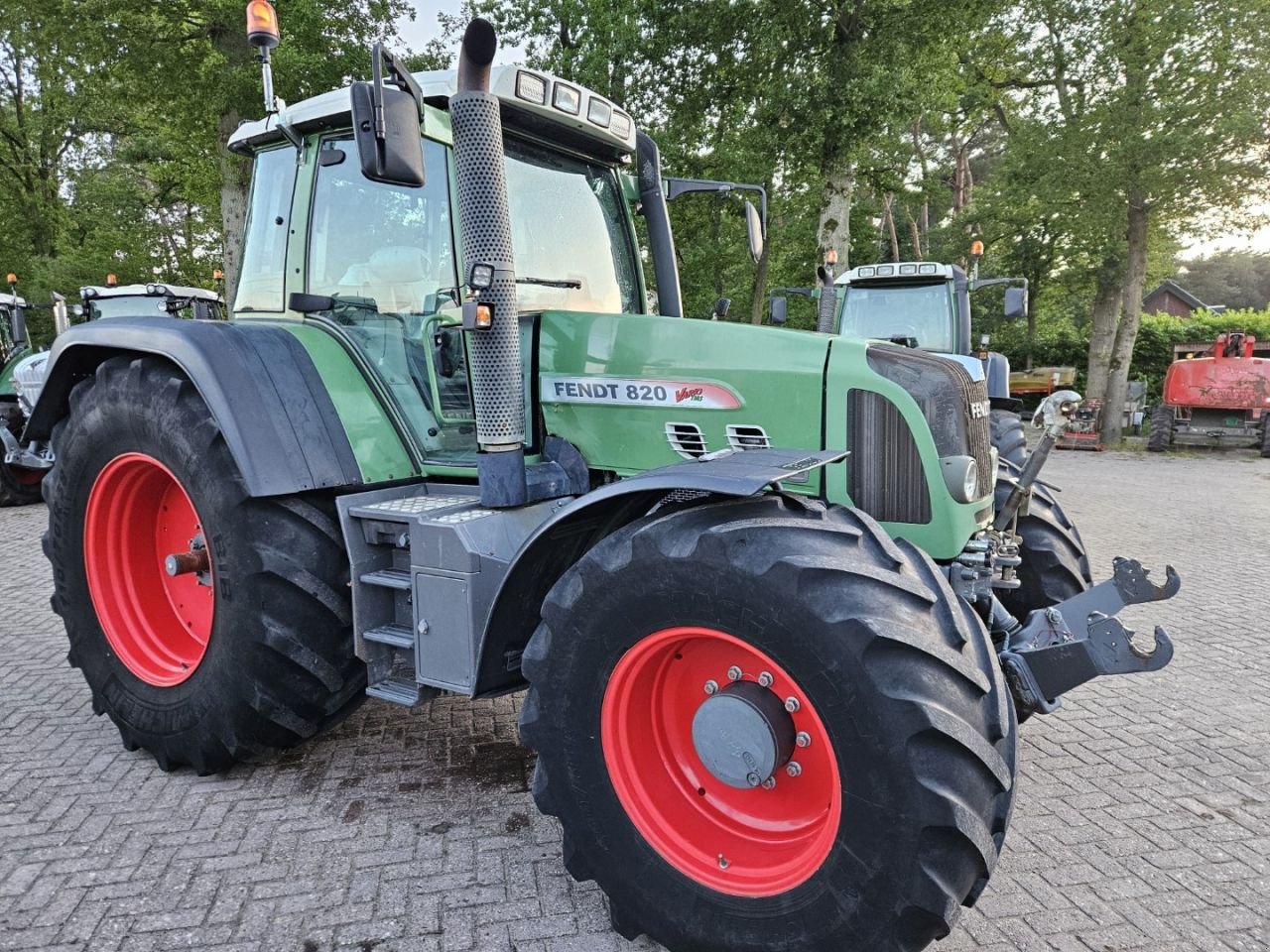 Traktor Türe ait Fendt 820 Vario 7900H ( 716 718 818 ), Gebrauchtmaschine içinde Bergen op Zoom (resim 2)