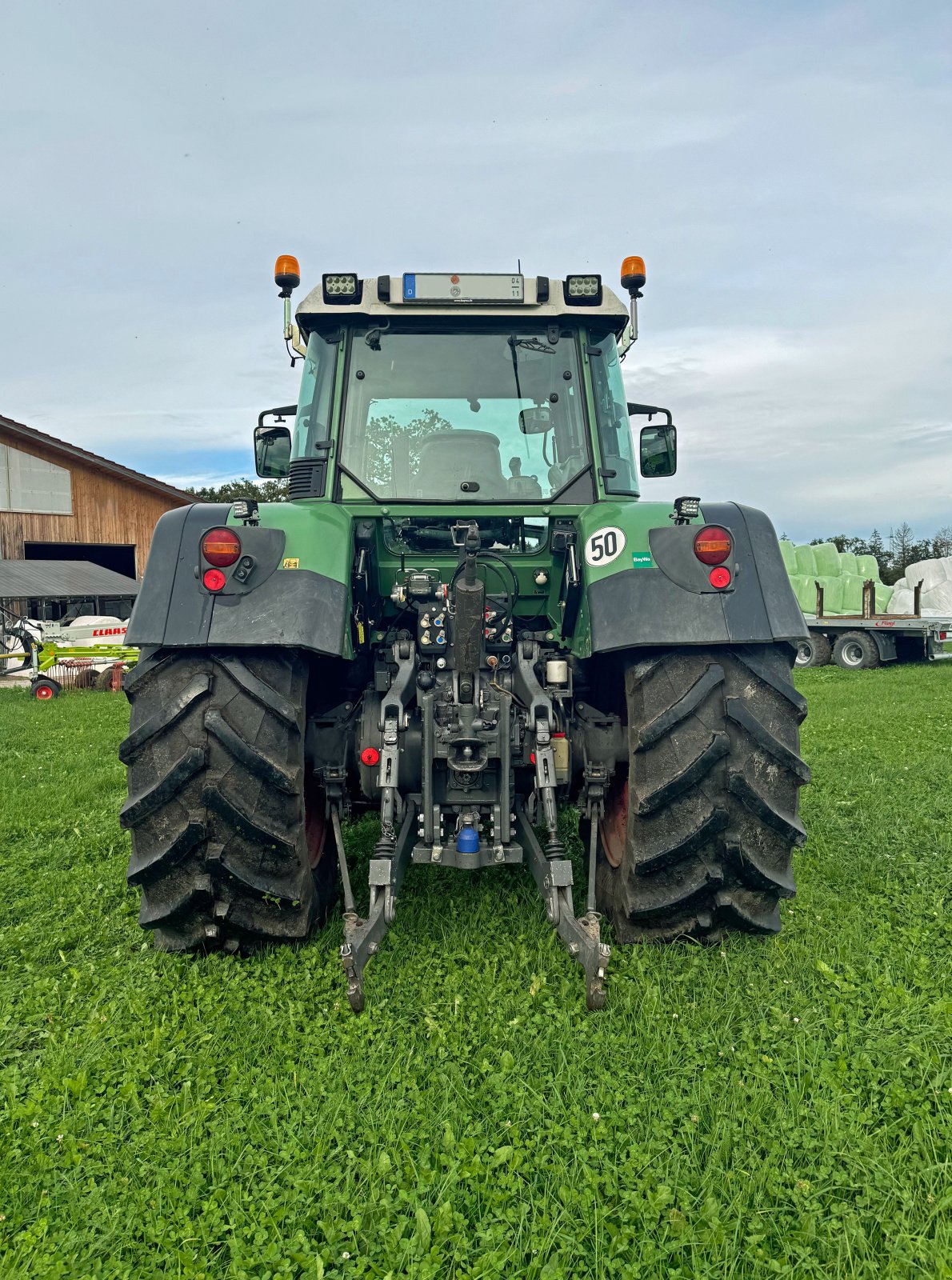 Traktor Türe ait Fendt 820 Vario mit Frontlader, Gebrauchtmaschine içinde Geretsried (resim 8)