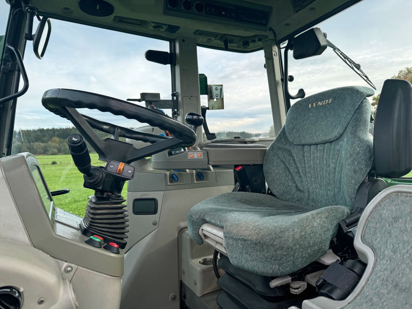 Traktor tipa Fendt 820 Vario mit Frontlader, Gebrauchtmaschine u Geretsried (Slika 13)