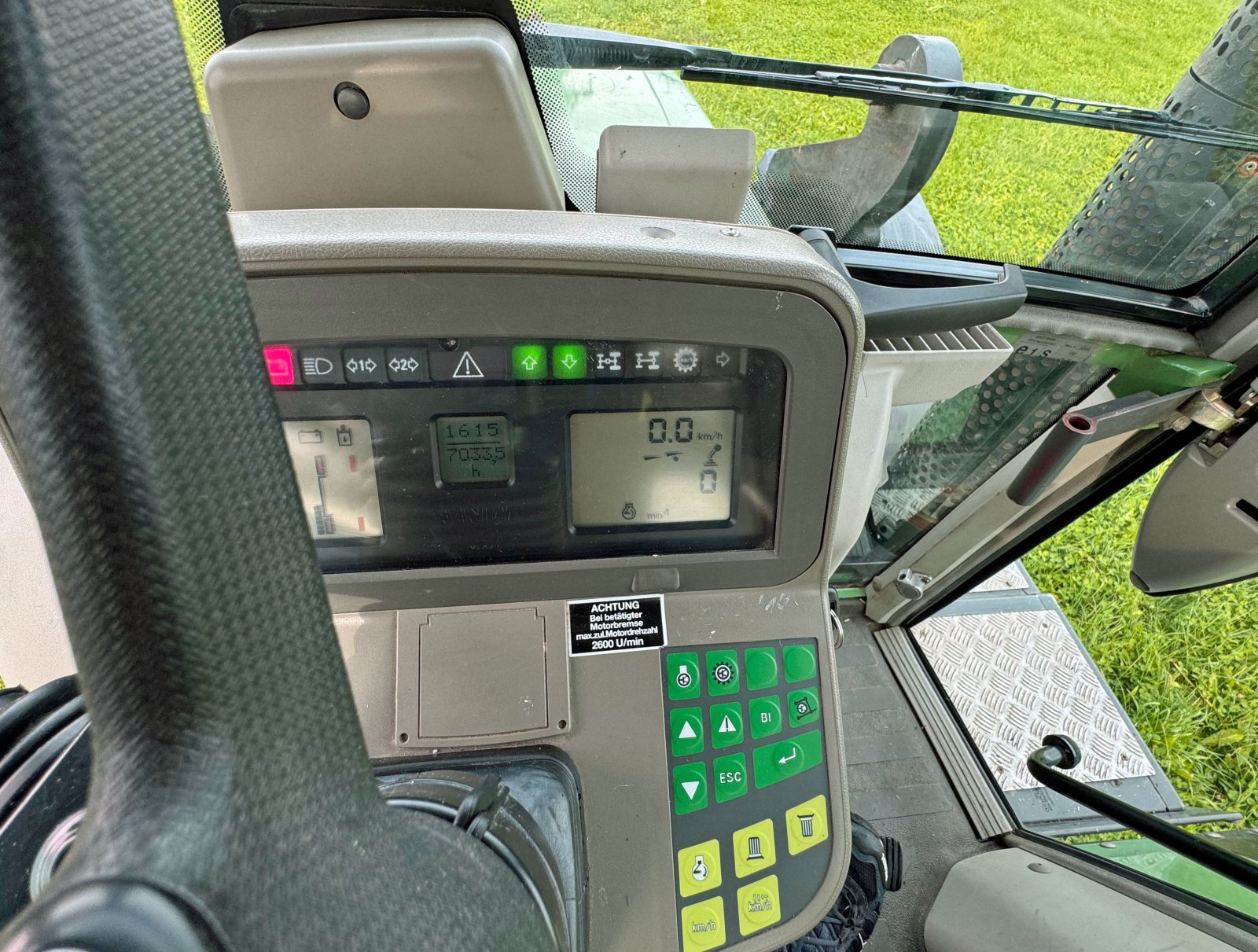 Traktor del tipo Fendt 820 Vario mit Frontlader, Gebrauchtmaschine en Geretsried (Imagen 15)