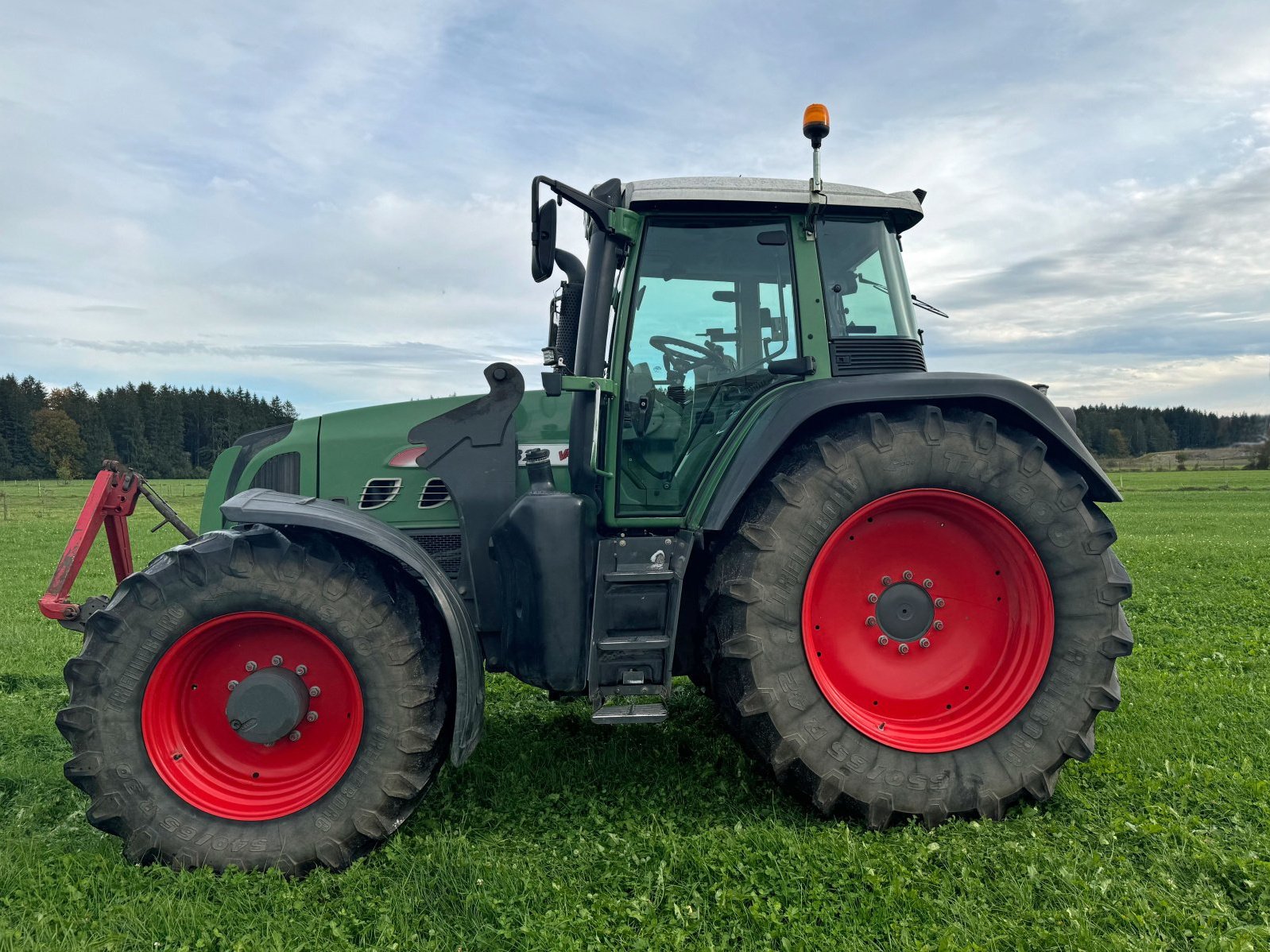 Traktor tip Fendt 820 Vario mit Frontlader, Gebrauchtmaschine in Geretsried (Poză 5)