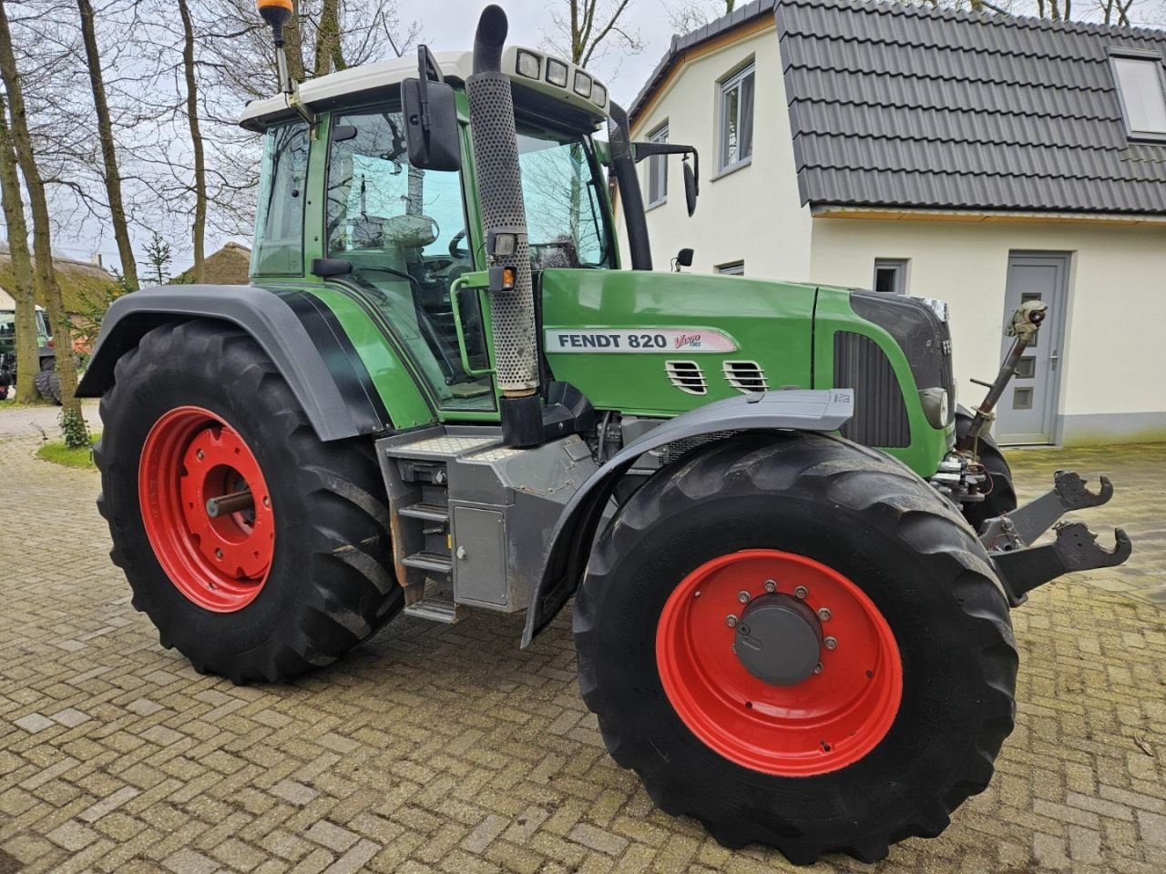Traktor типа Fendt 820 Vario TMS ( 716 718 818 ), Gebrauchtmaschine в Bergen op Zoom (Фотография 2)