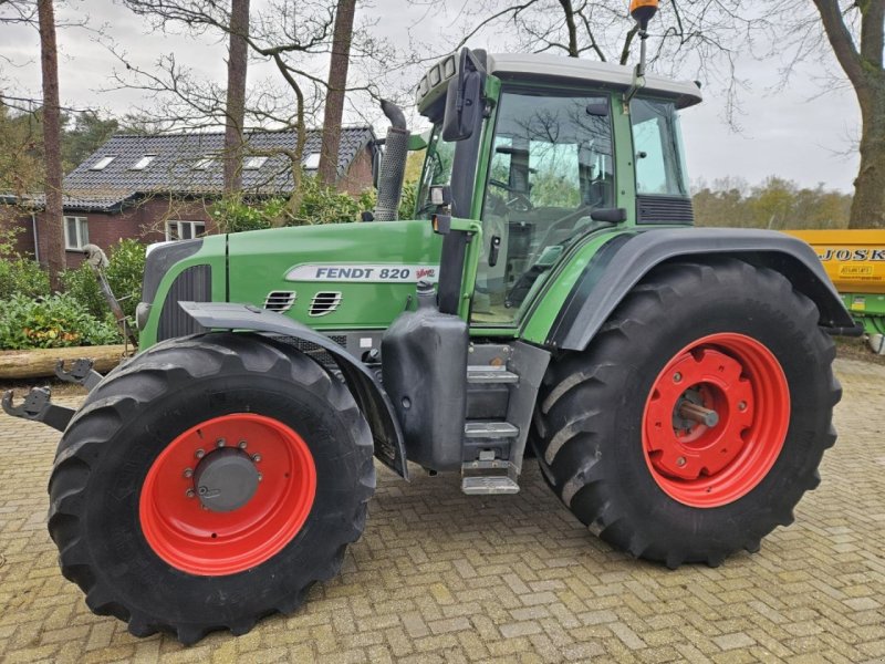 Traktor типа Fendt 820 Vario TMS ( 716 718 818 ), Gebrauchtmaschine в Bergen op Zoom (Фотография 1)
