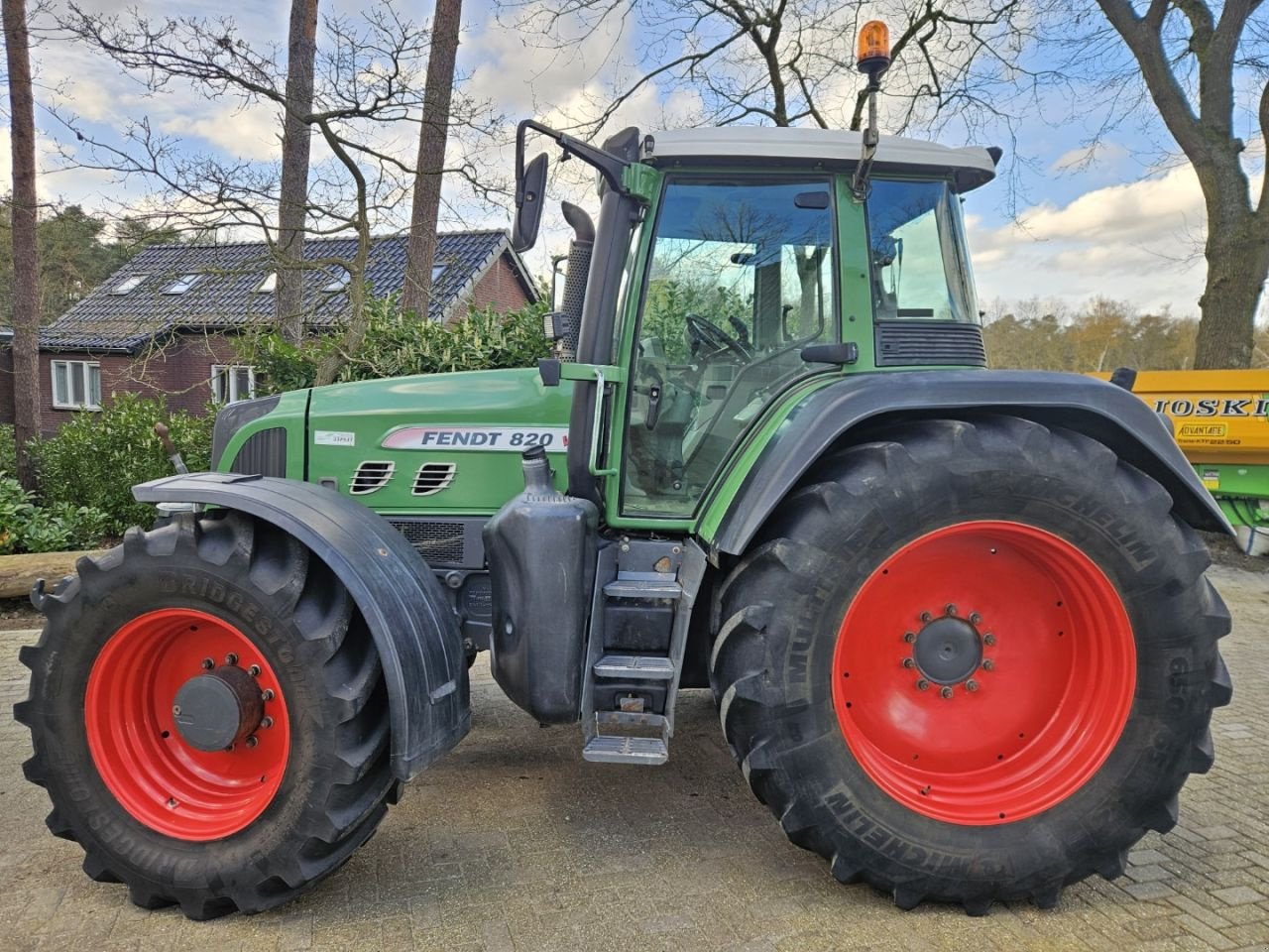 Traktor типа Fendt 820 Vario TMS ( 716 718 818 ), Gebrauchtmaschine в Bergen op Zoom (Фотография 8)