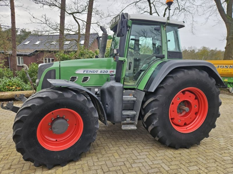 Traktor Türe ait Fendt 820 Vario TMS ( 716 718 818 ), Gebrauchtmaschine içinde Bergen op Zoom (resim 1)