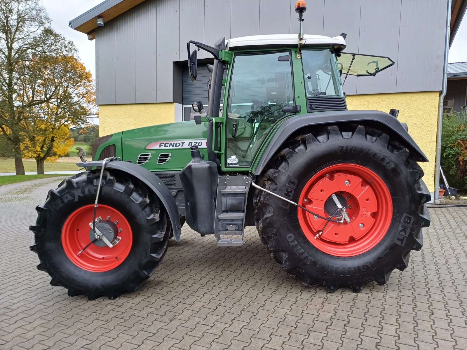 Traktor Türe ait Fendt 820 Vario TMS COM3 716 718 818, Gebrauchtmaschine içinde Tirschenreuth (resim 2)