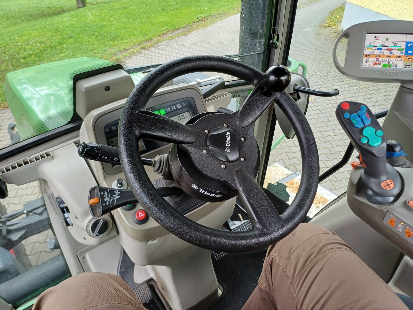 Traktor of the type Fendt 820 Vario TMS COM3 716 718 818, Gebrauchtmaschine in Tirschenreuth (Picture 31)