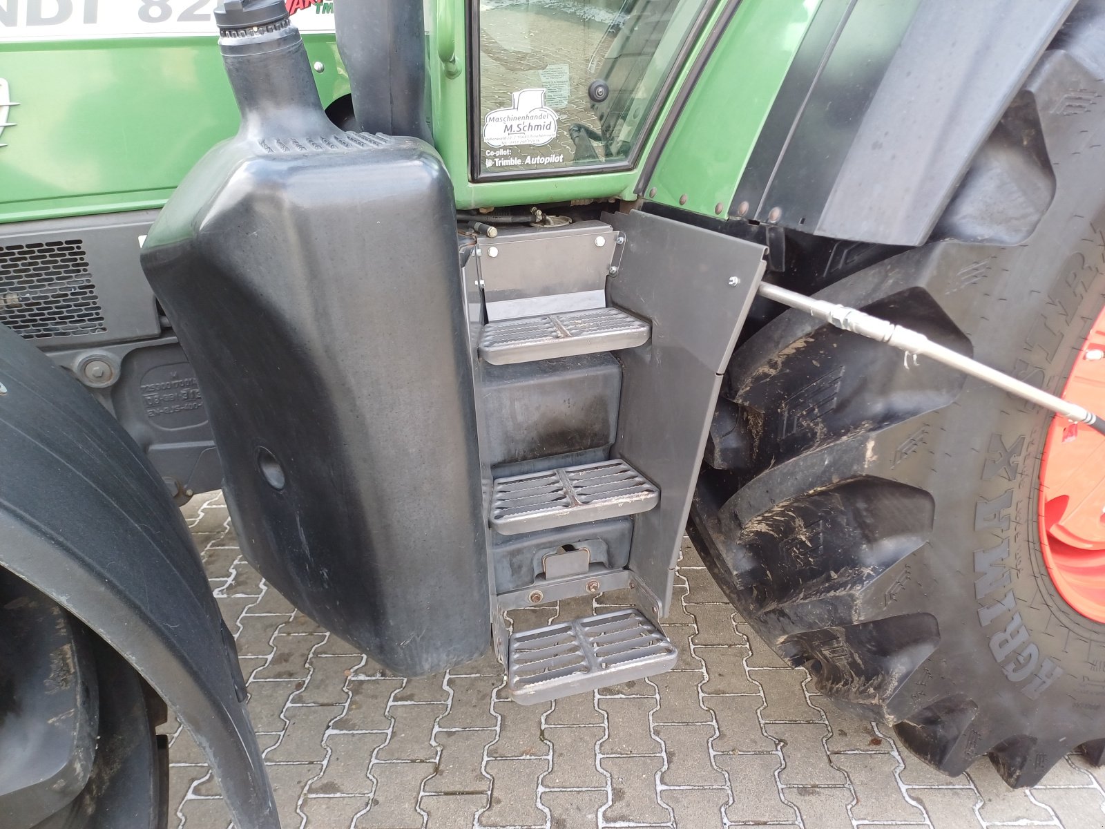 Traktor του τύπου Fendt 820 Vario TMS COM3 716 718 818, Gebrauchtmaschine σε Tirschenreuth (Φωτογραφία 12)