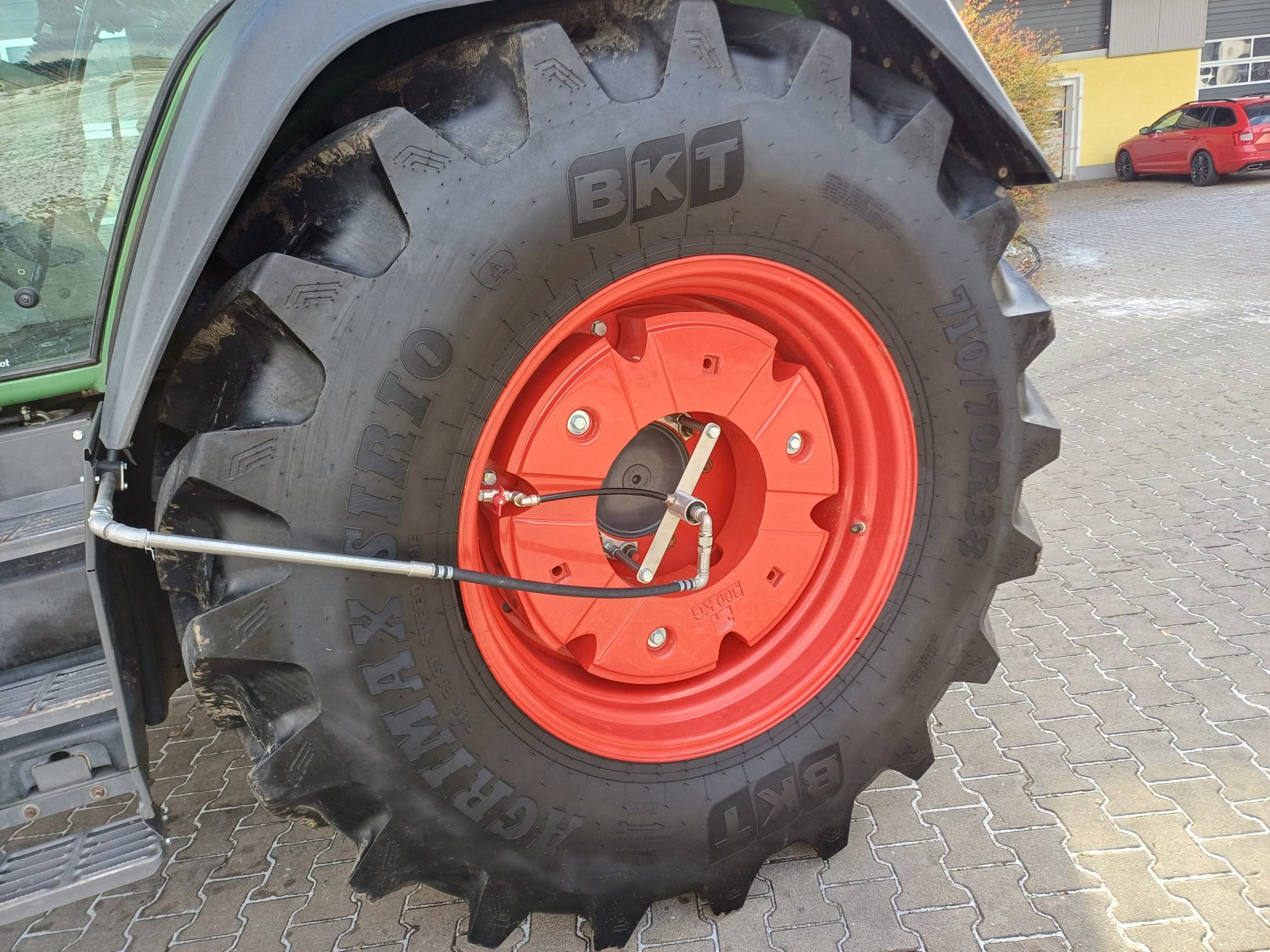 Traktor του τύπου Fendt 820 Vario TMS COM3 716 718 818, Gebrauchtmaschine σε Tirschenreuth (Φωτογραφία 13)